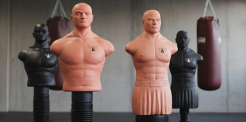 mehrere Boxdummy nebeneinander