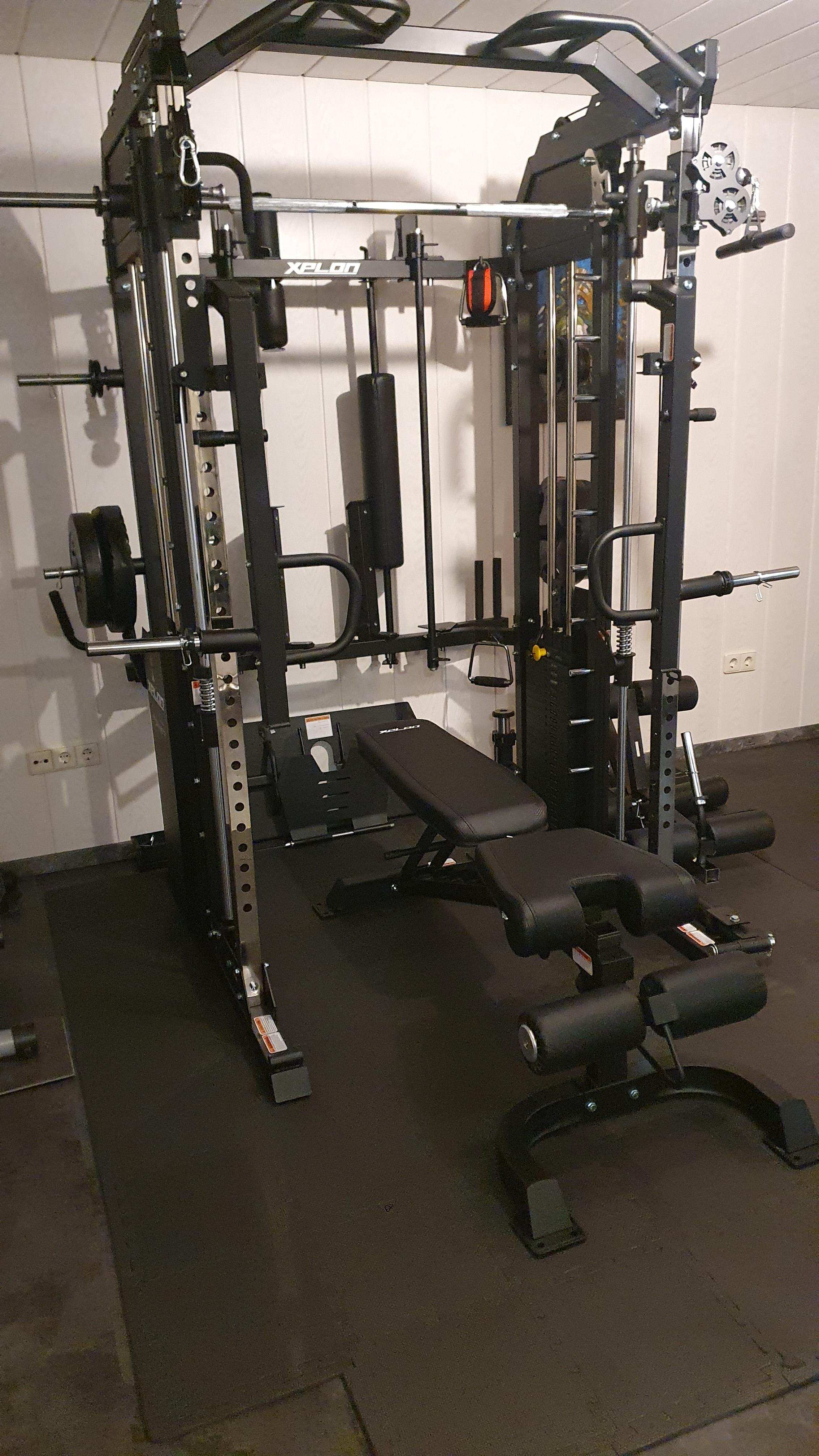 Kundenbild zu XPLON-Tower7-PLUS-Kraftstation-Multipresse-Klimmzugstation-inkl-240kg-Steckgewichte-mit-Hantelbank-O30mm-50mm, 5 Sterne