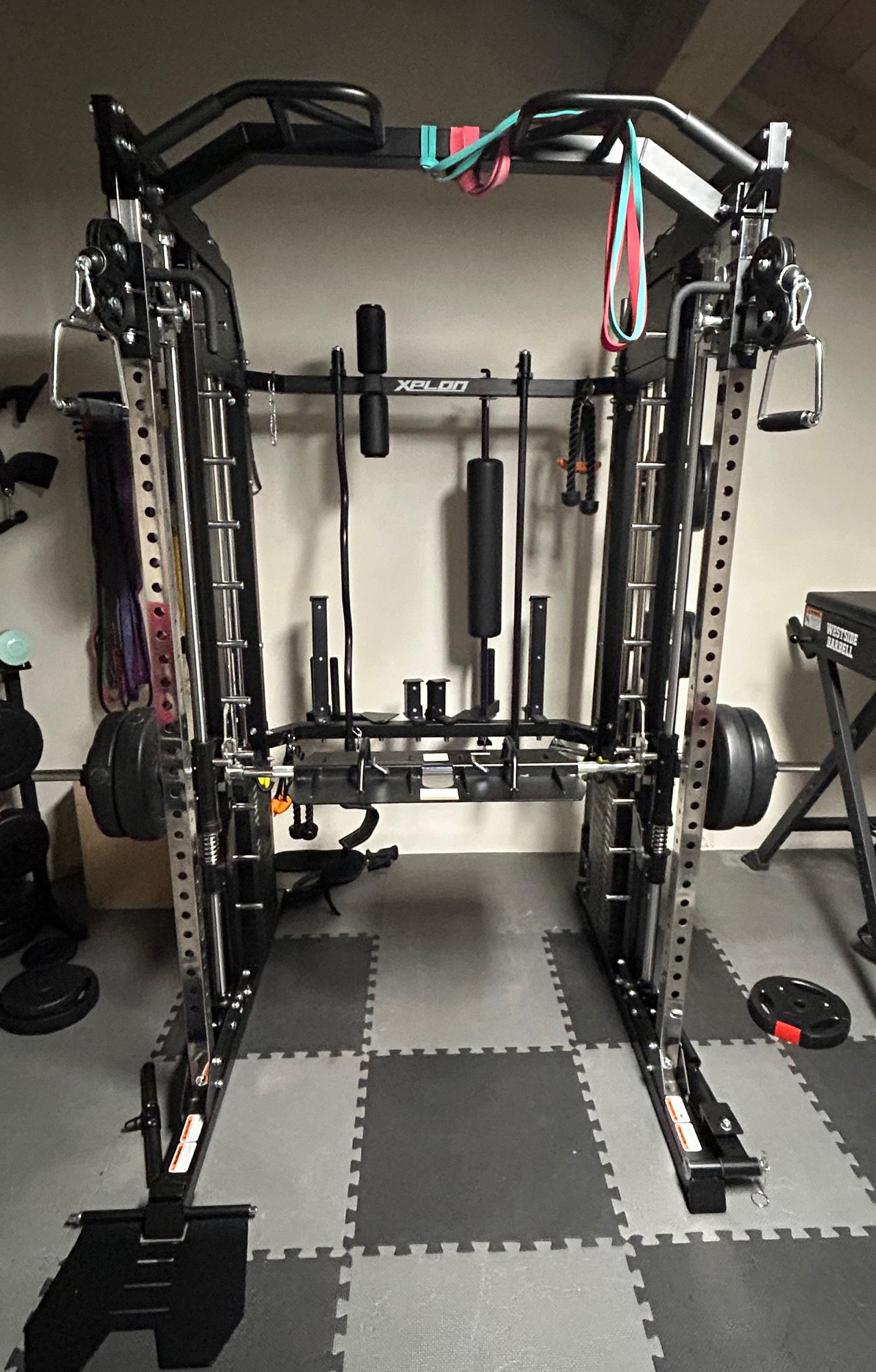 Kundenbild zu XPLON-Tower7-PLUS-Kraftstation-Multipresse-Klimmzugstation-inkl-240kg-Steckgewichte-mit-Hantelbank-O30mm-50mm, 5 Sterne